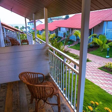 Maargit Beach Resort Mandrem Ngoại thất bức ảnh