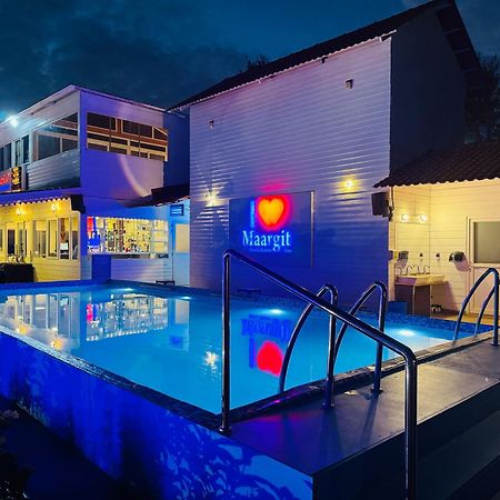 Maargit Beach Resort Mandrem Ngoại thất bức ảnh