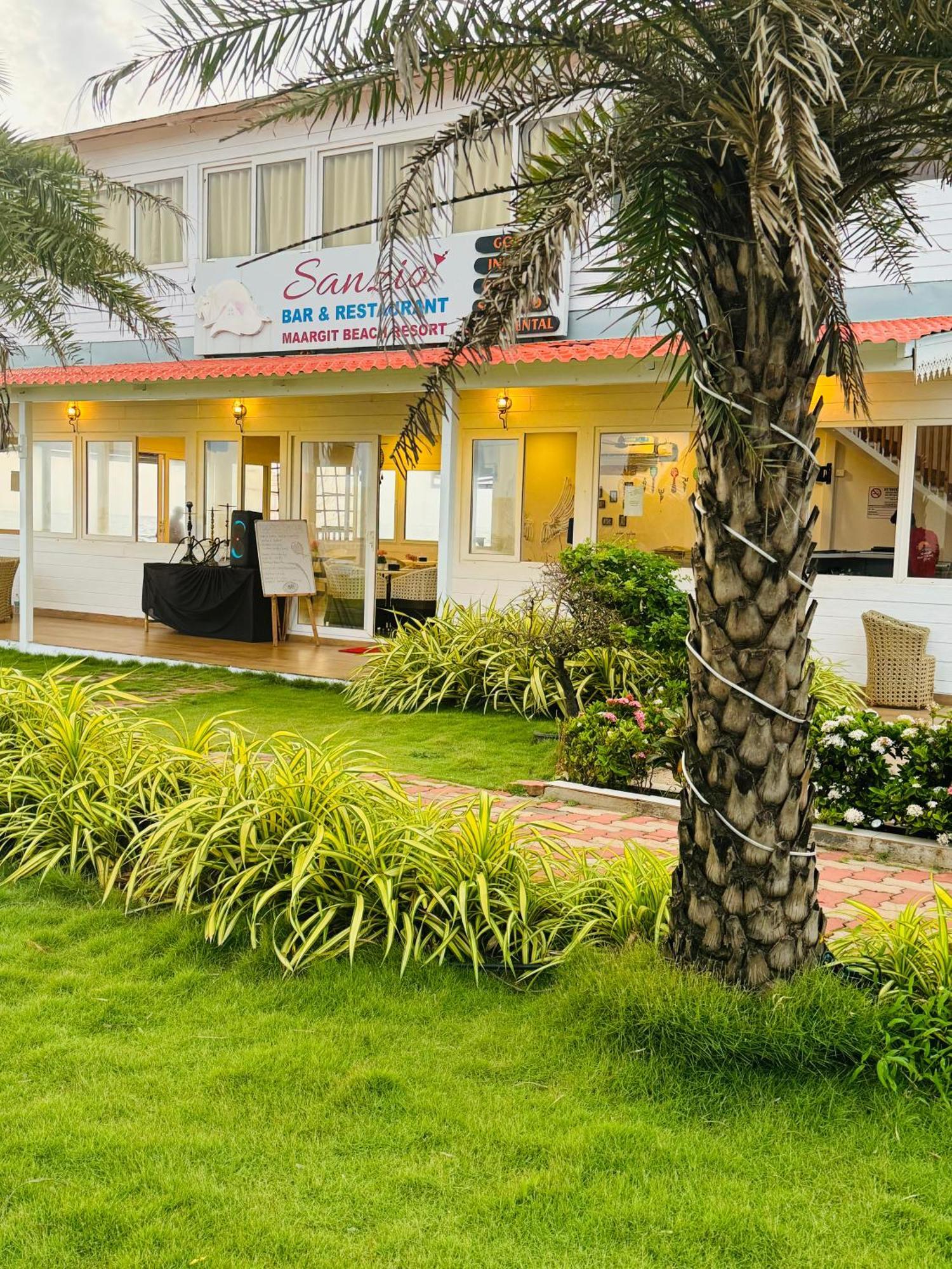 Maargit Beach Resort Mandrem Ngoại thất bức ảnh