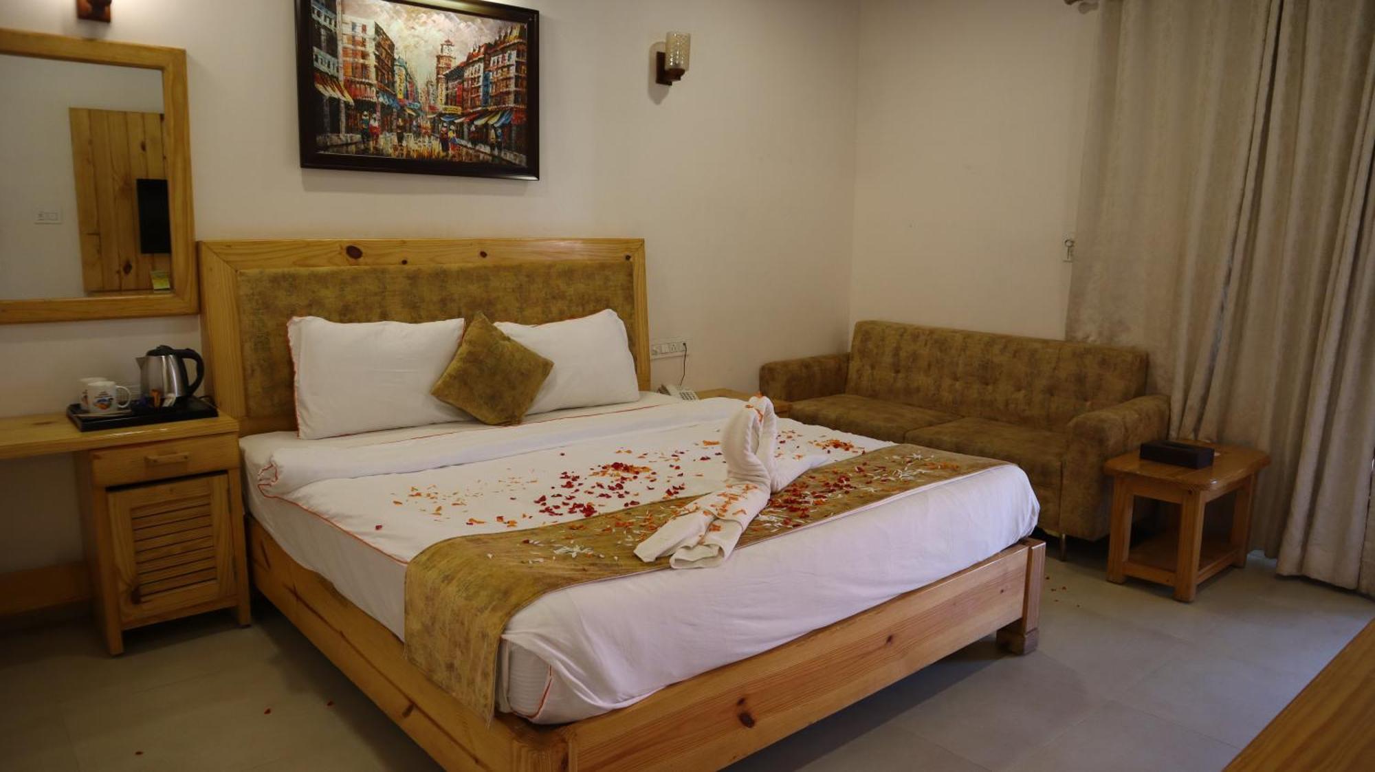Maargit Beach Resort Mandrem Ngoại thất bức ảnh