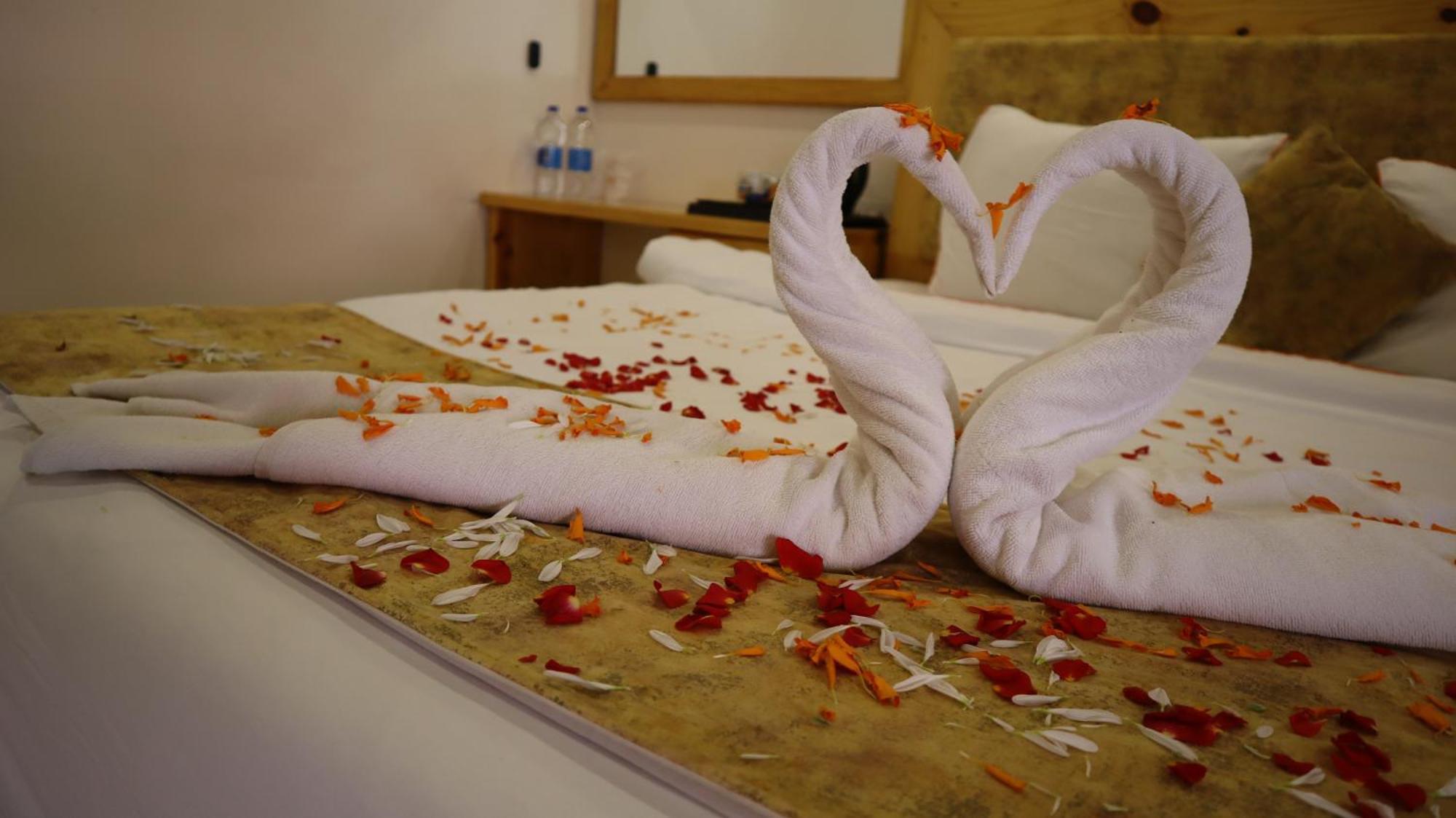 Maargit Beach Resort Mandrem Ngoại thất bức ảnh
