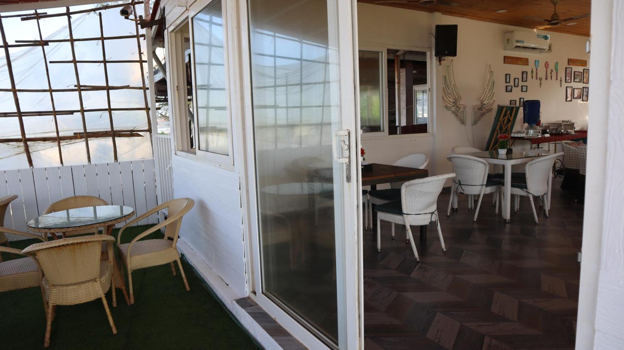 Maargit Beach Resort Mandrem Ngoại thất bức ảnh