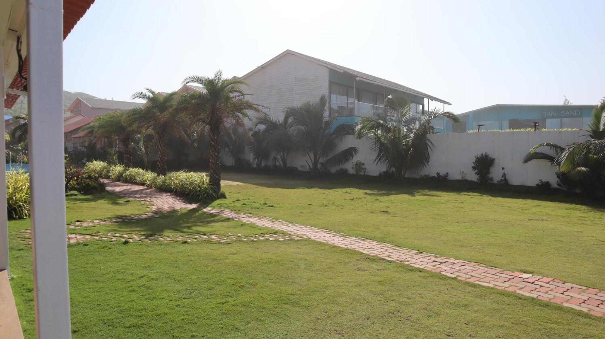 Maargit Beach Resort Mandrem Ngoại thất bức ảnh