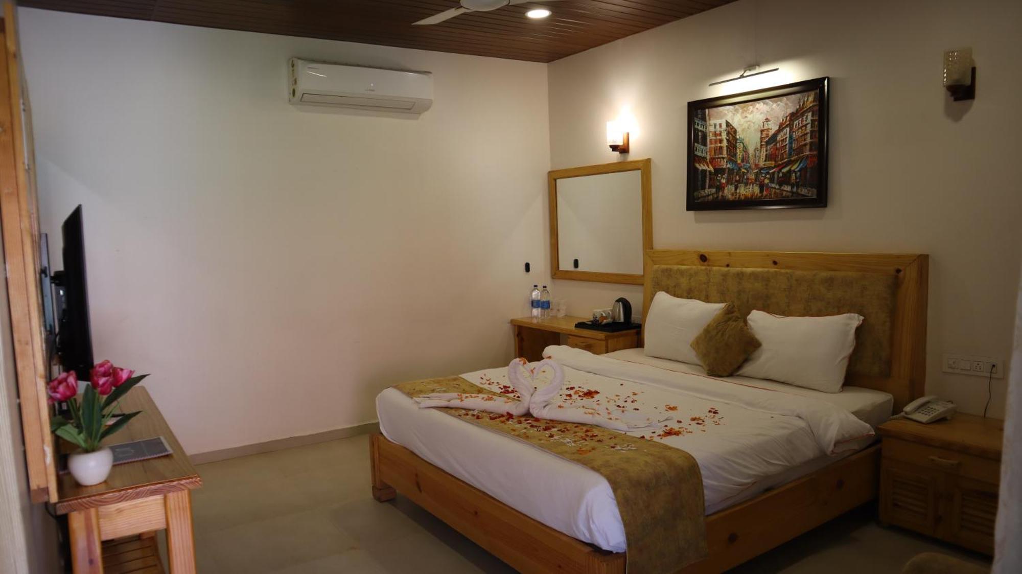 Maargit Beach Resort Mandrem Ngoại thất bức ảnh