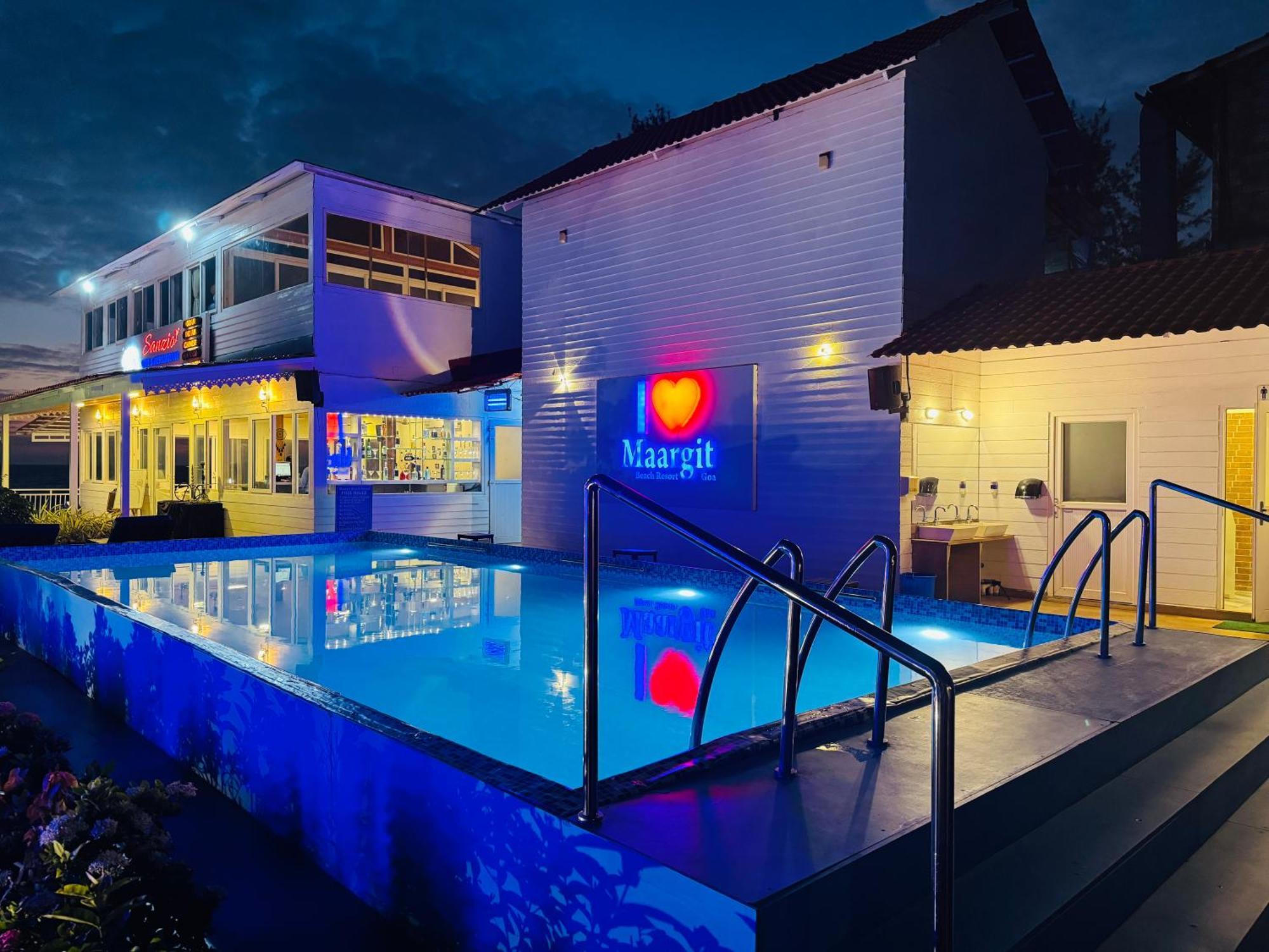 Maargit Beach Resort Mandrem Ngoại thất bức ảnh